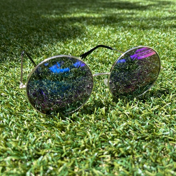 VTG 90’s Silver Thin Metal Round Sunglasses - Picture 1 of 2